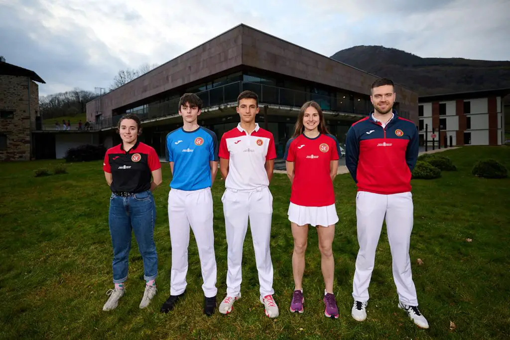 Equipación Federación Navarra de pelota 2023