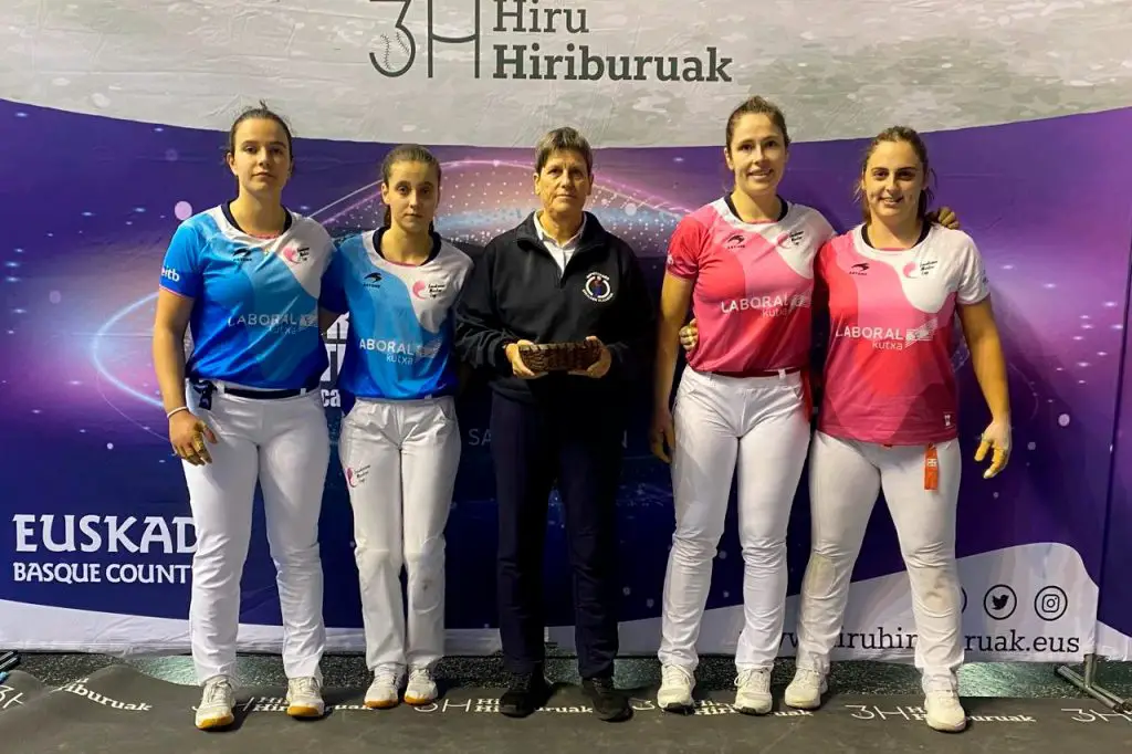 Una gran fiesta de la pelota femenina ha dado inicio al campeonato 3 Hiriburuak