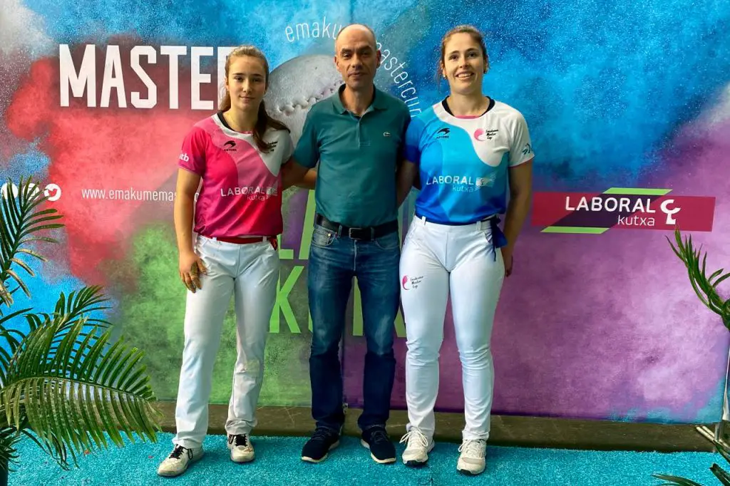 Itxaso Erasun y Miren Larrarte avanzan en el nutrido festival de Berriz
