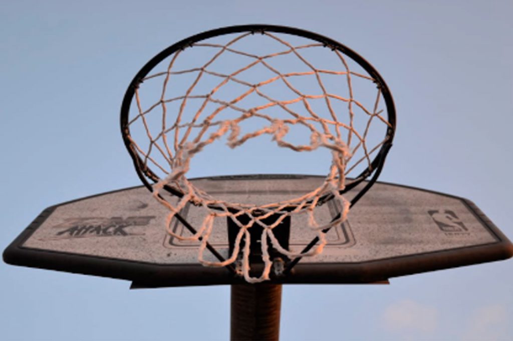 ¿Es la pelota vasca tan seguida por los vascos como la NBA?